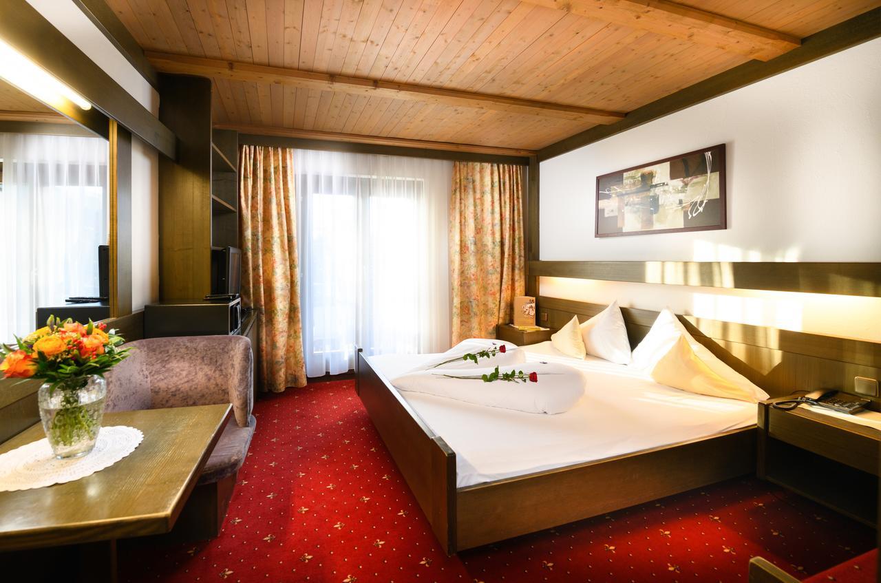 Готель Haus Stefanie - Adults Only Зефельд-ін-Тіроль Екстер'єр фото